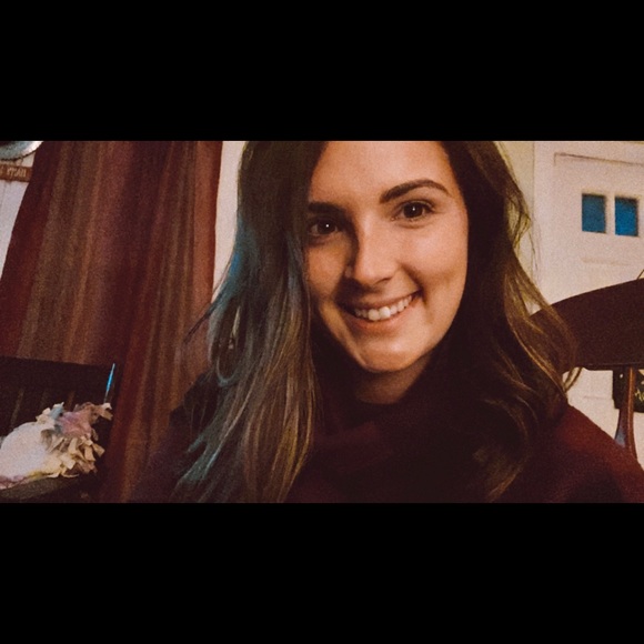 Meet your Posher, Shayna - Picture 2 of 5